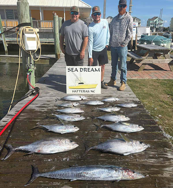 Sea Dream charter group with catch.